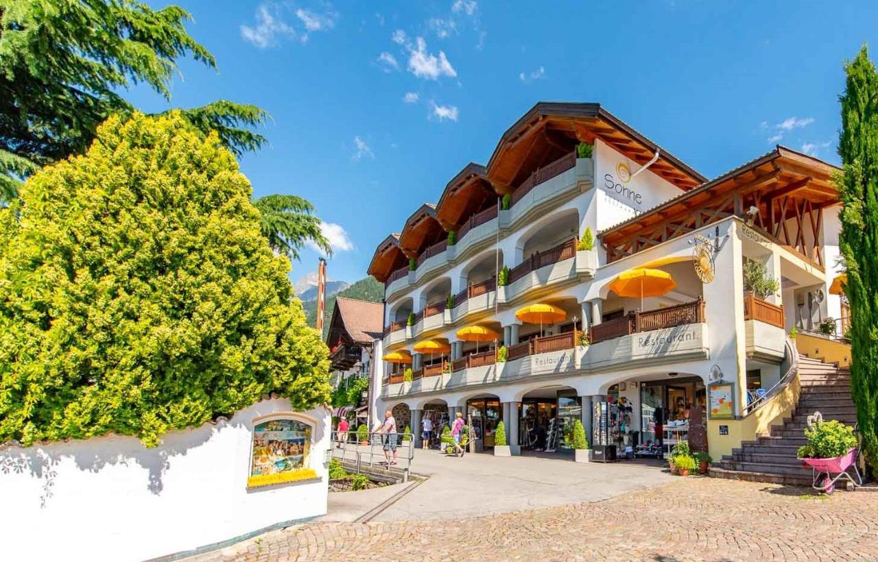 Small Hotel Sonne Tirolo Zewnętrze zdjęcie