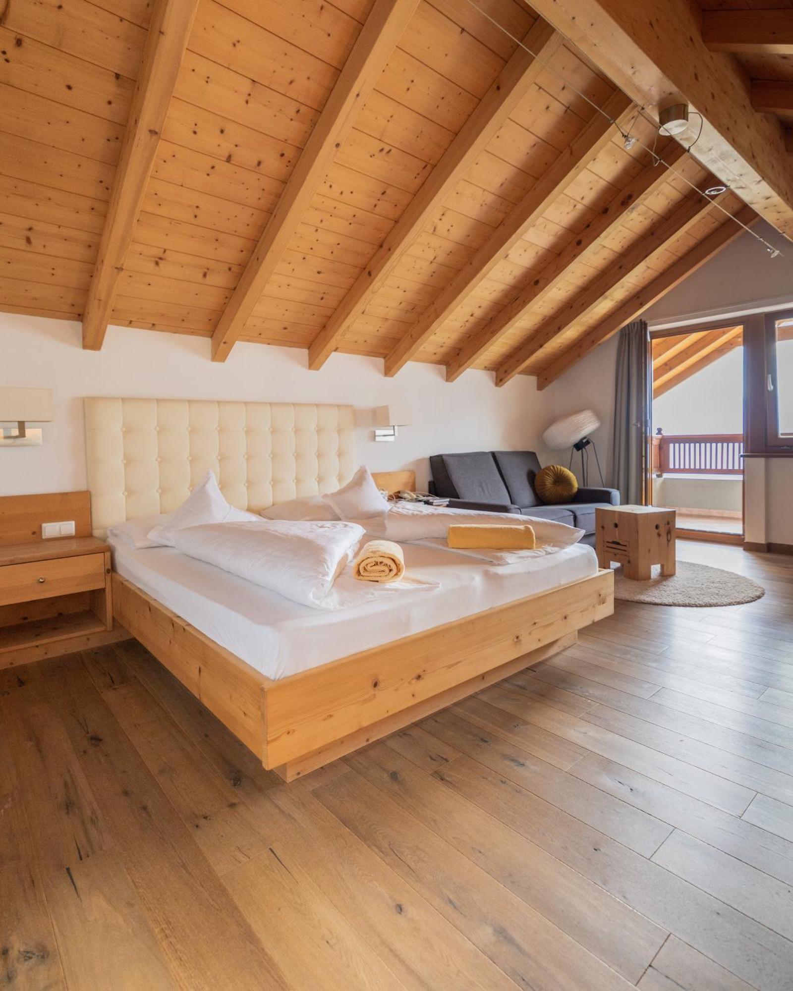 Small Hotel Sonne Tirolo Zewnętrze zdjęcie
