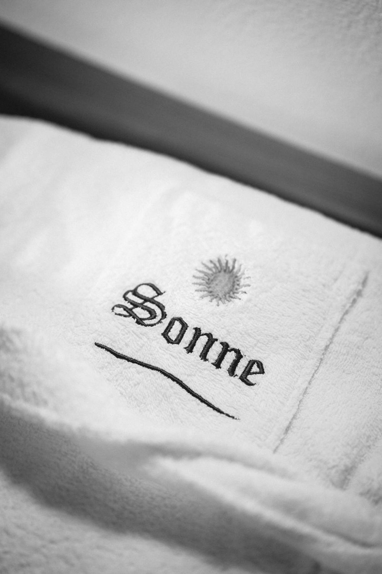 Small Hotel Sonne Tirolo Zewnętrze zdjęcie
