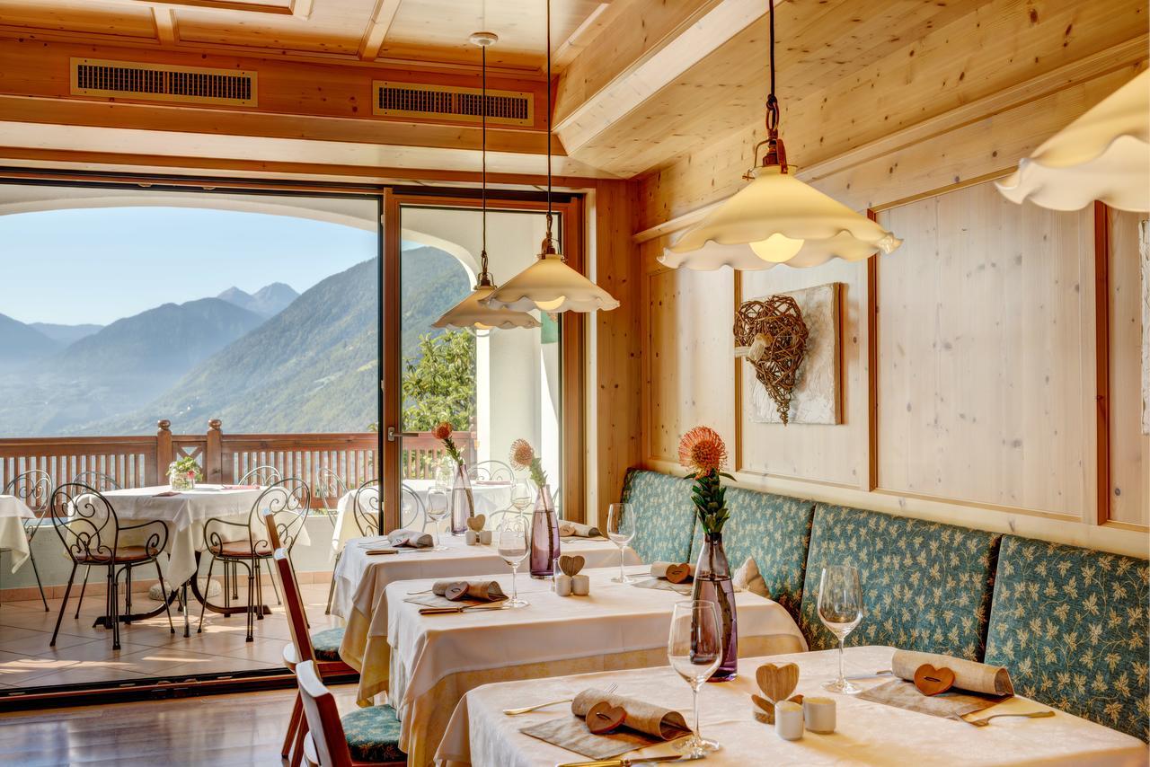 Small Hotel Sonne Tirolo Zewnętrze zdjęcie